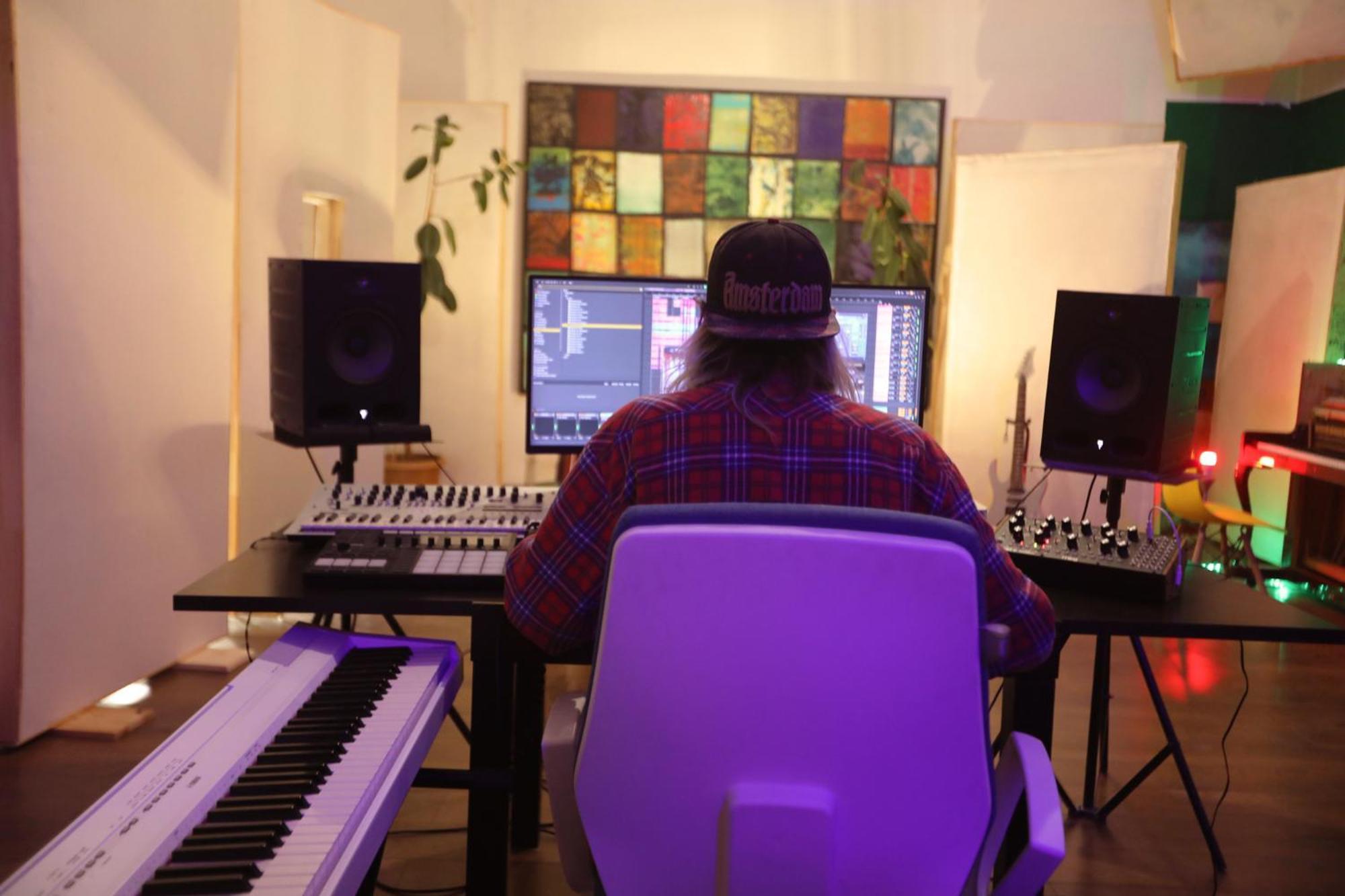 Cosy Studio With Beautiful Garden 예레반 외부 사진