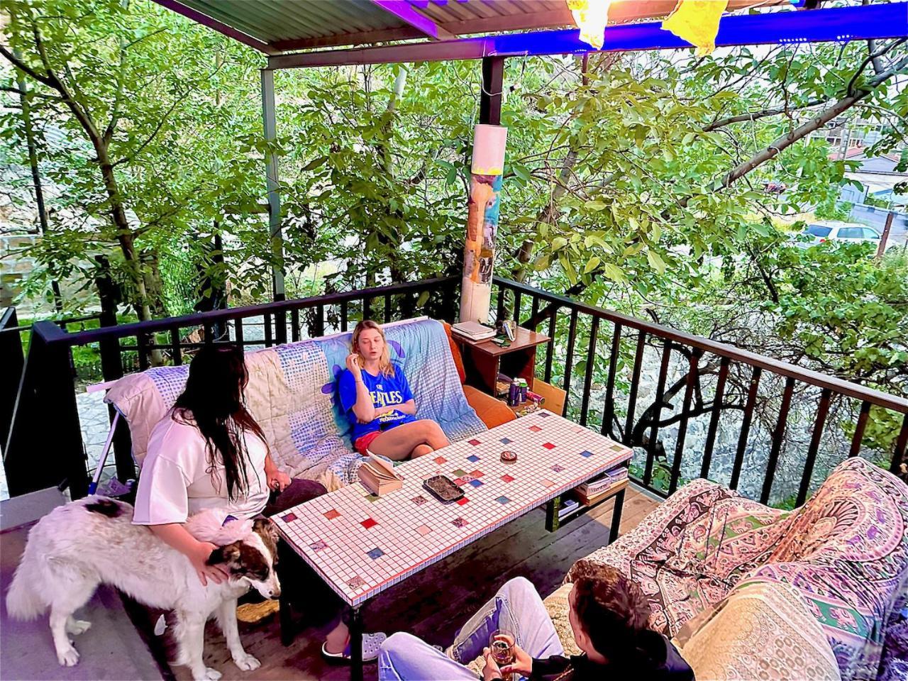 Cosy Studio With Beautiful Garden 예레반 외부 사진