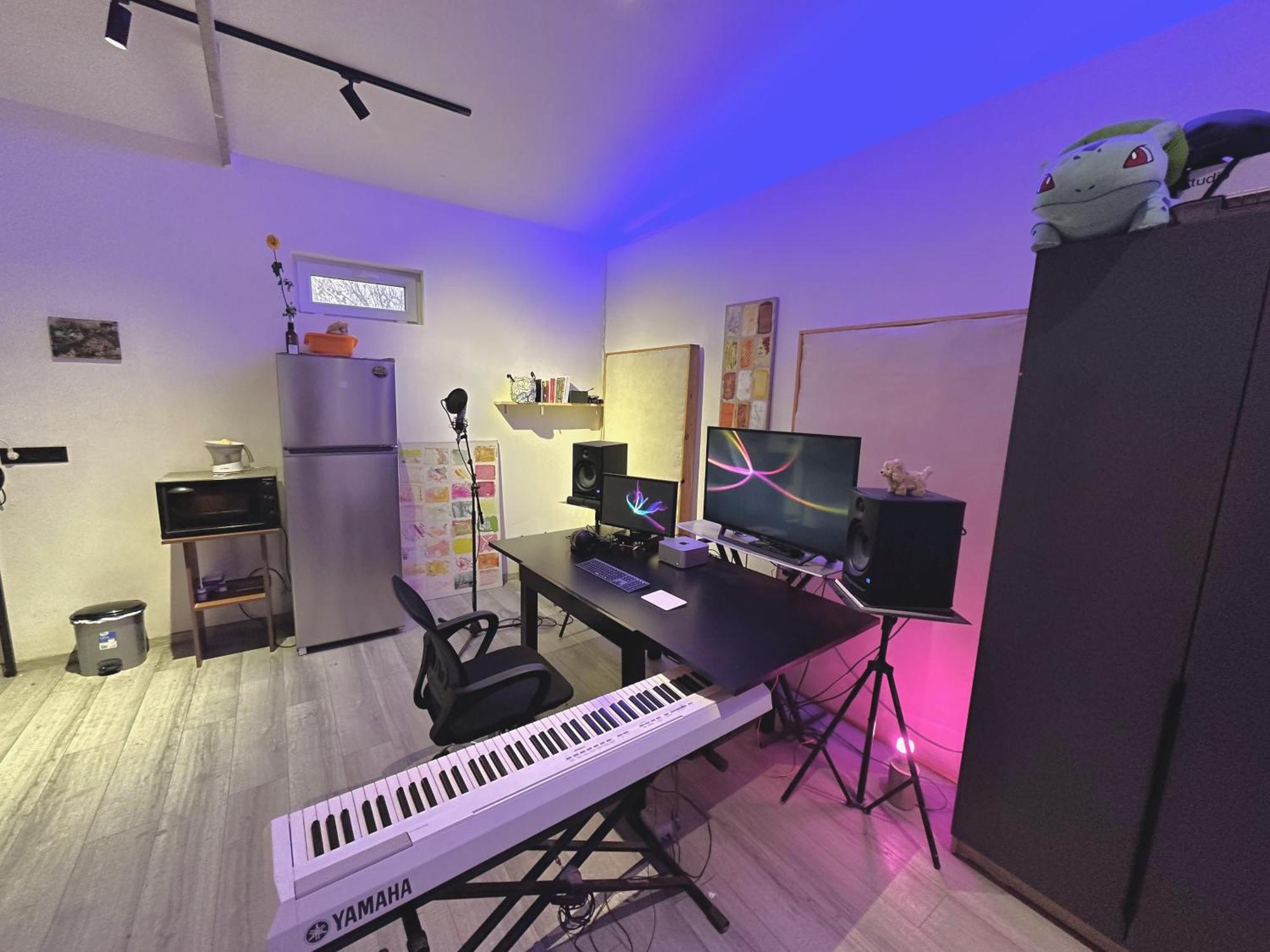 Cosy Studio With Beautiful Garden 예레반 외부 사진