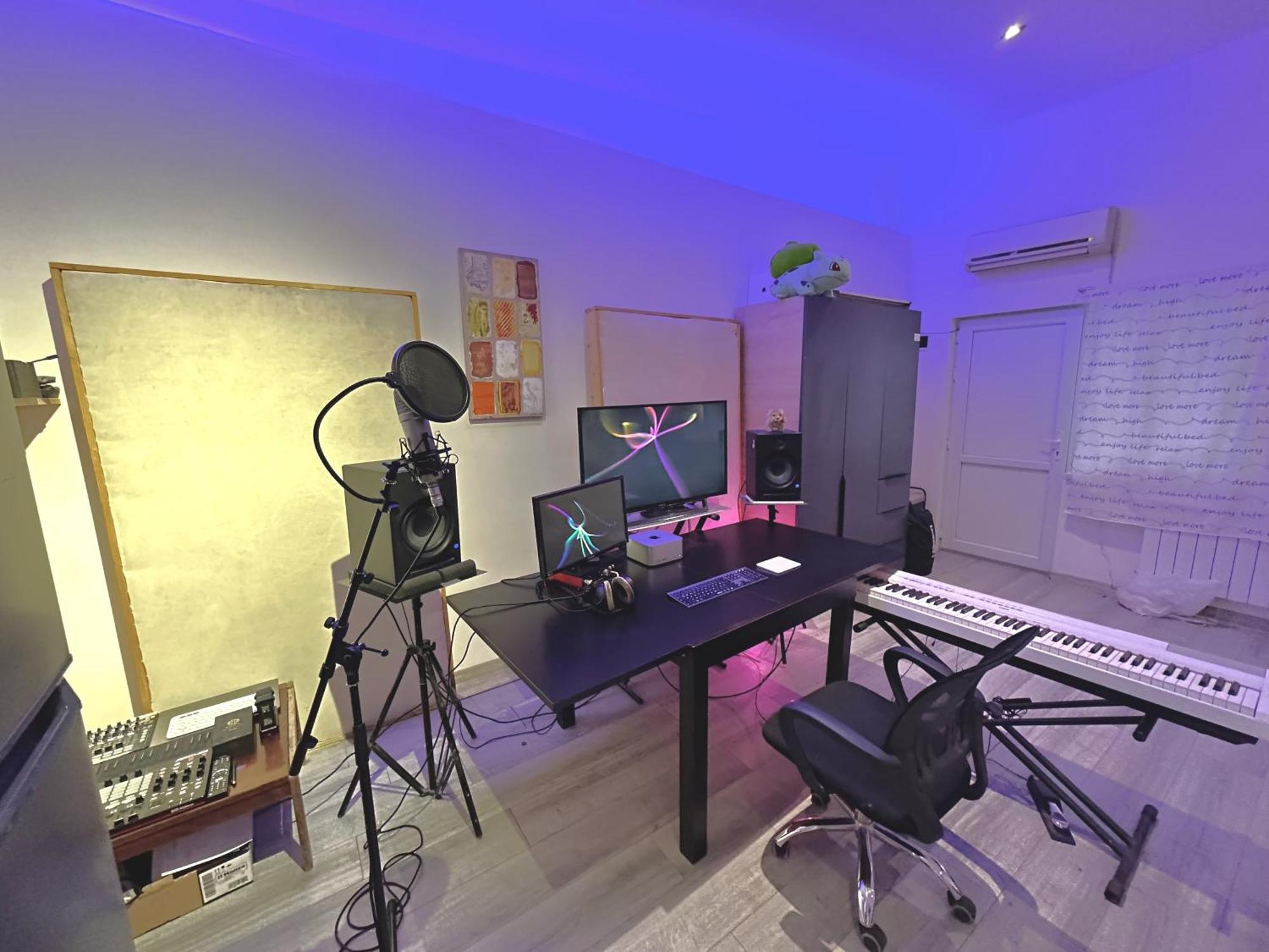 Cosy Studio With Beautiful Garden 예레반 외부 사진