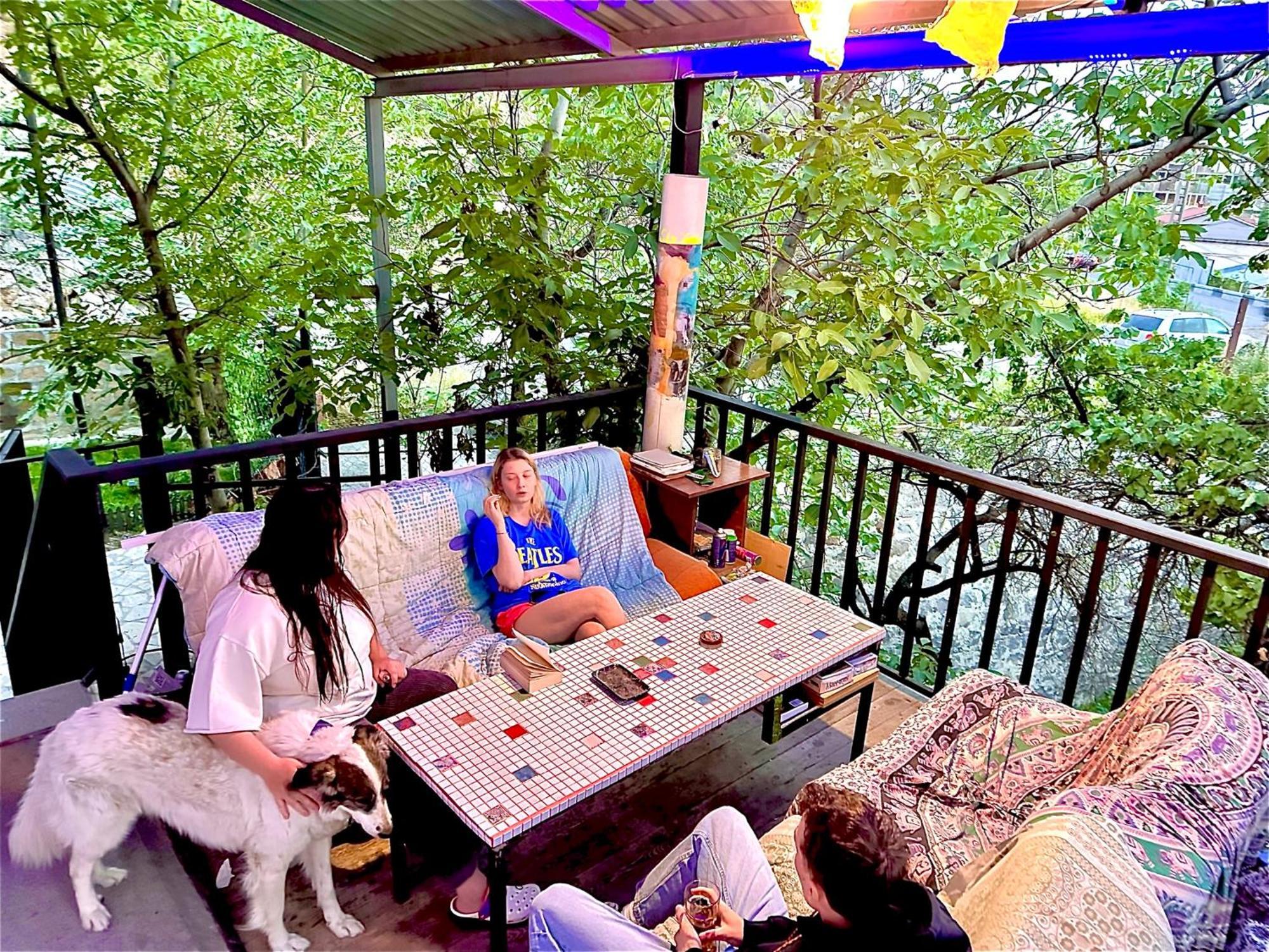 Cosy Studio With Beautiful Garden 예레반 외부 사진